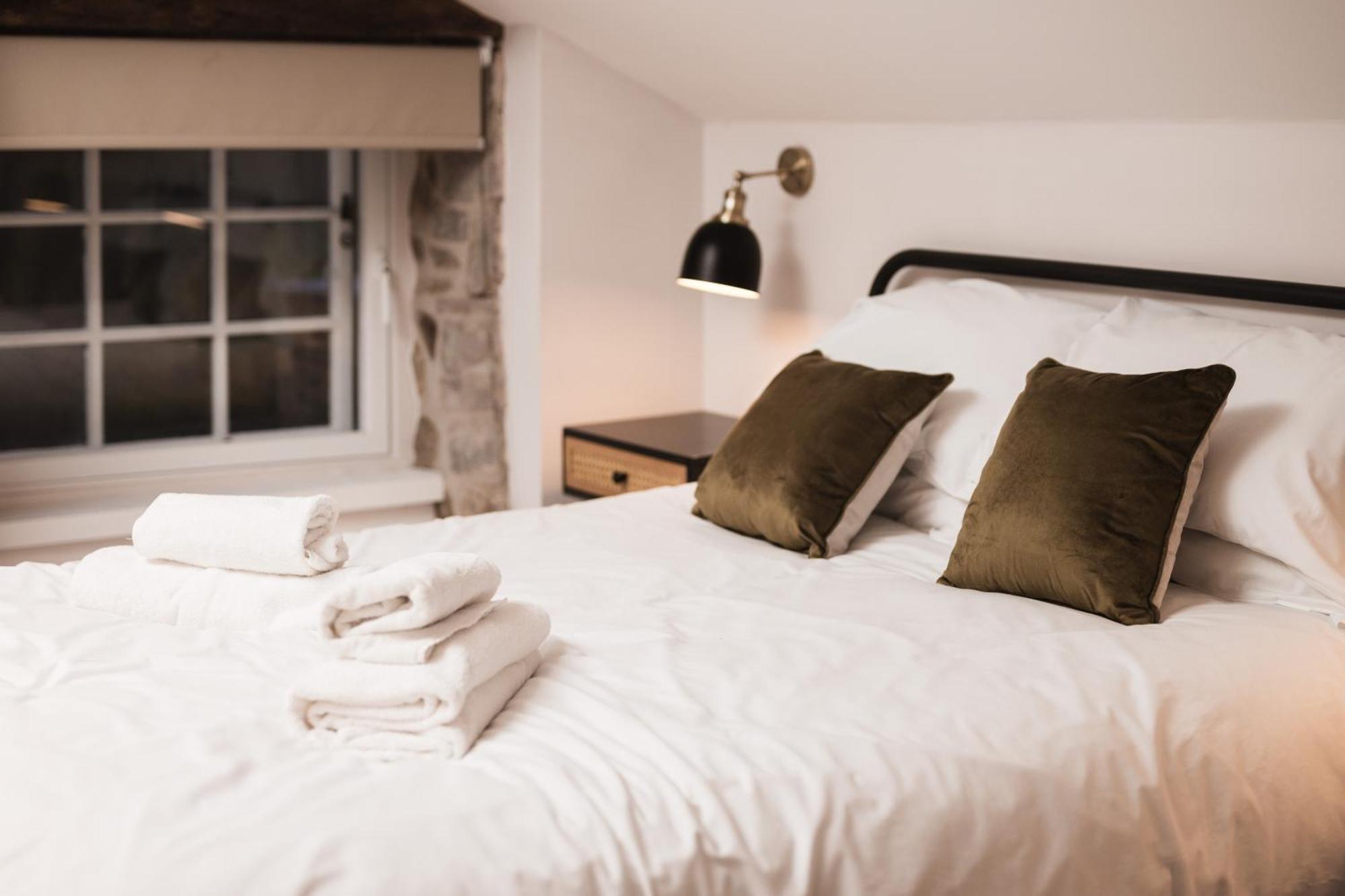 Bankers Quarters - Apt 1 ชาเปลอองเลฟริธ ภายนอก รูปภาพ